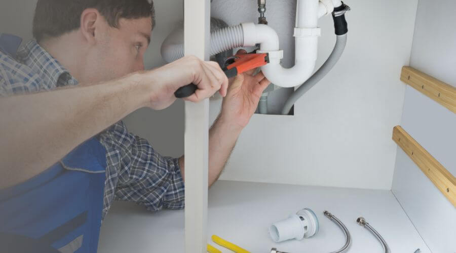 Professional expert plumbing services in Moro, IL